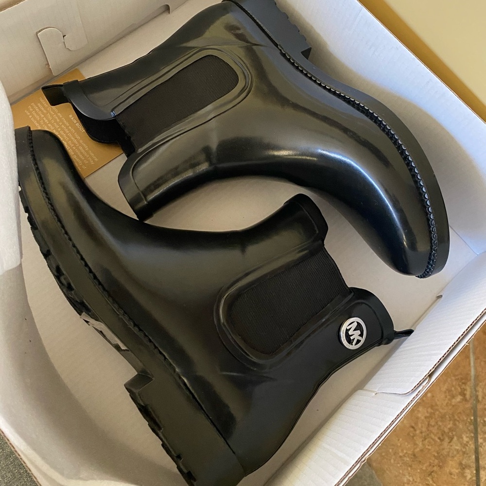 Mk rain boots